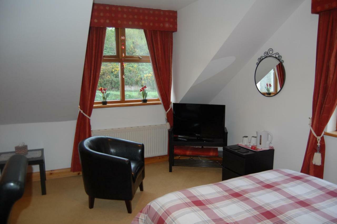Tinnycross House B&B Ballymore Eustace ภายนอก รูปภาพ